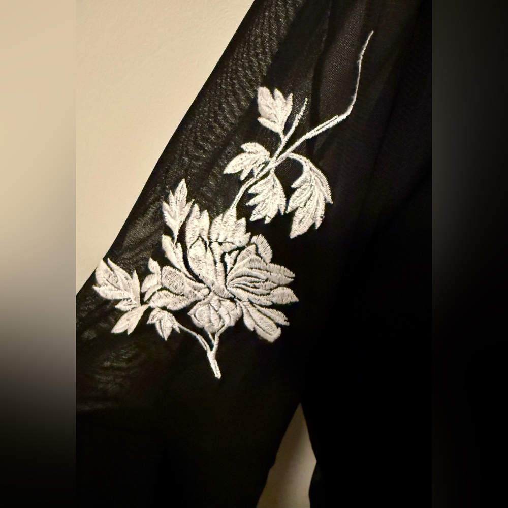 INC International Concepts Black Top. White Floral Design. Sexy, sophisticated - Picture 9 of 10